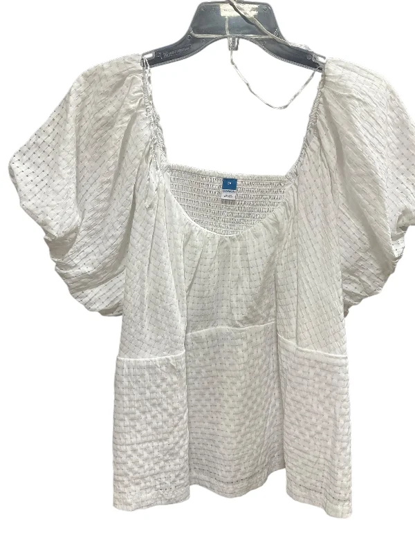 Top Short Sleeve By Old Navy In White, Size: 2x Bohemian Men's Free