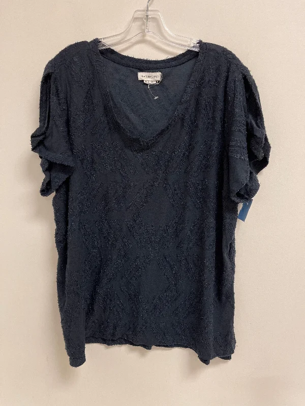 Top Short Sleeve By Clothes Mentor In Navy, Size: 2x Sporty Men's Athleisure 