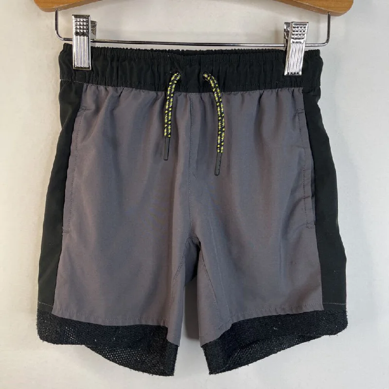 Size 5 (110): Hanna Andersson Black/Grey Shorts Bold Men's Animal