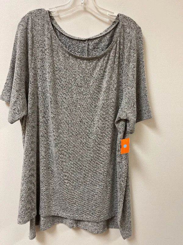 Top Short Sleeve By Lane Bryant In Grey, Size: L Laid