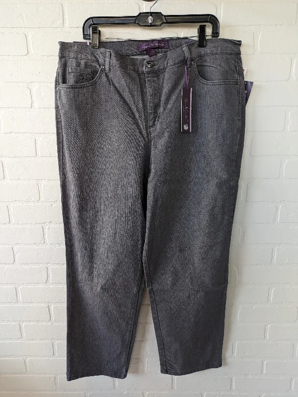 Jeans Straight By Gloria Vanderbilt  Size: 18 Business