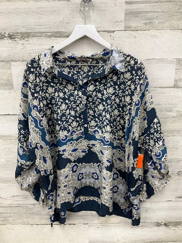 Top Short Sleeve By Johnny Was In Blue & Cream, Size: S Minimalist Men's Casual 