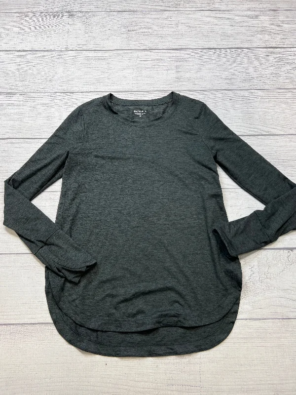 Athletic Top Long Sleeve Collar By Athleta In Grey, Size: M Relaxed Men's Australian 