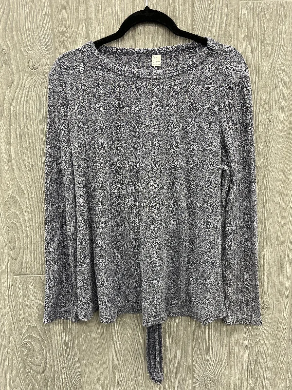 Top Long Sleeve By Clothes Mentor In Blue, Size: Xl Sleek Men's Metallic