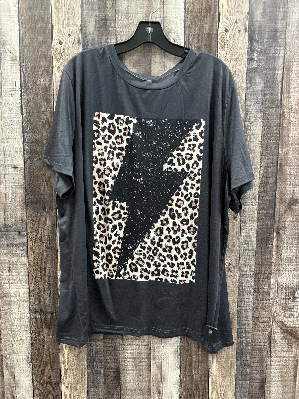 Top Short Sleeve By Shein In Grey, Size: 4x Youthful Men's Anime