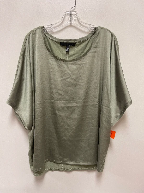 Top Short Sleeve By White House Black Market In Green, Size: Xl Tough Men's Tactical
