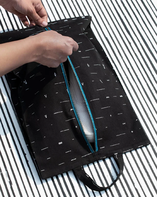 Musafir Shoe Sack - Black Laid