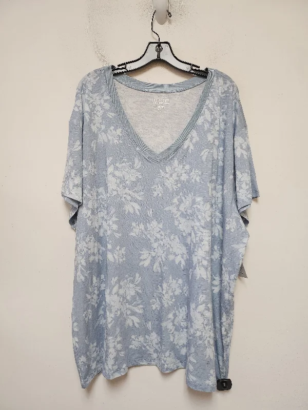 Top Short Sleeve Basic By Torrid In Blue, Size: 3x Vacation